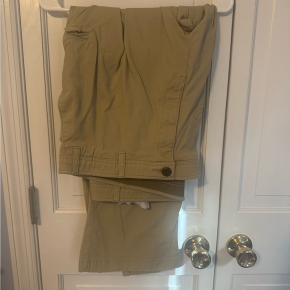 Classic Men's Khaki Chinos, Size 44 Comfort Casual - Picture 1 of 4